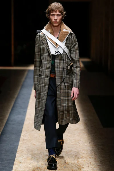 Look 23